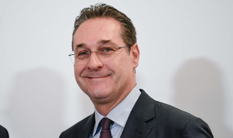 Strache triumphiert: Gericht spricht Ex-FPÖ-Chef frei