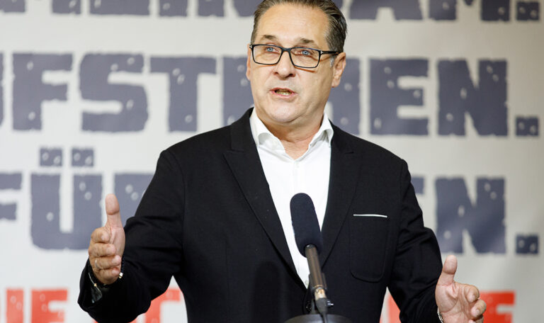Über Begehren von Heinz-Christian Strache aus Anlass des Artikels „Pietätlos! Ex-Vizekanzler soll mit Mutters Begräbnis Kasse gemacht haben“ vom 16.04.2025
