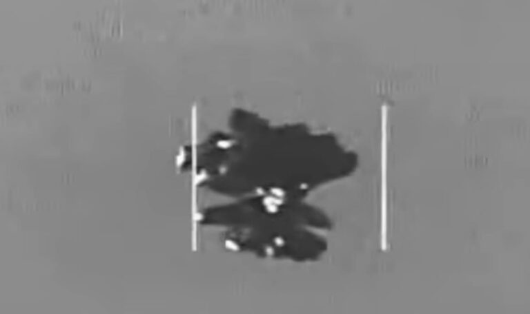 Trump öffnet Geheimarchiv: Pentagon zeigt bisher klarstes UFO-Video
