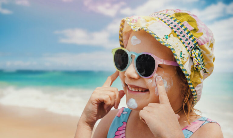Sonnencreme richtig: LSF, Kinder und Mythen im Check