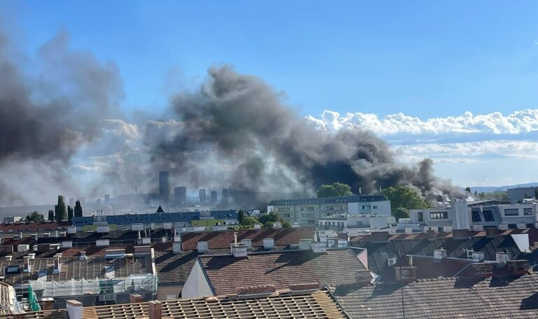 Einsturzgefahr nach Großbrand: Asfinag gibt Update zur Tangenten-Sperre