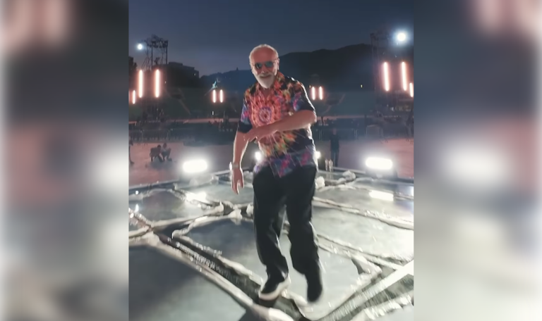 „Wir sehen uns im Kosevo!“: Dino Merlin schürt Vorfreude auf Sarajevo-Konzert (VIDEO)