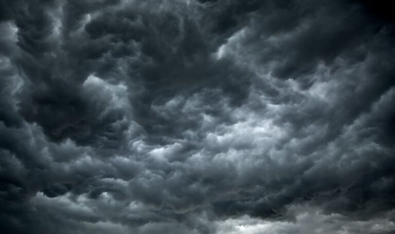 Wetter kippt erneut: Heftige Gewitter ziehen auf Österreich zu