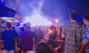 Wasser um 15 Euro: Clubs auf dieser Insel treiben Preise auf neues Extrem