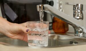 Gemeinde schlägt Alarm! Wasser muss jetzt abgekocht werden