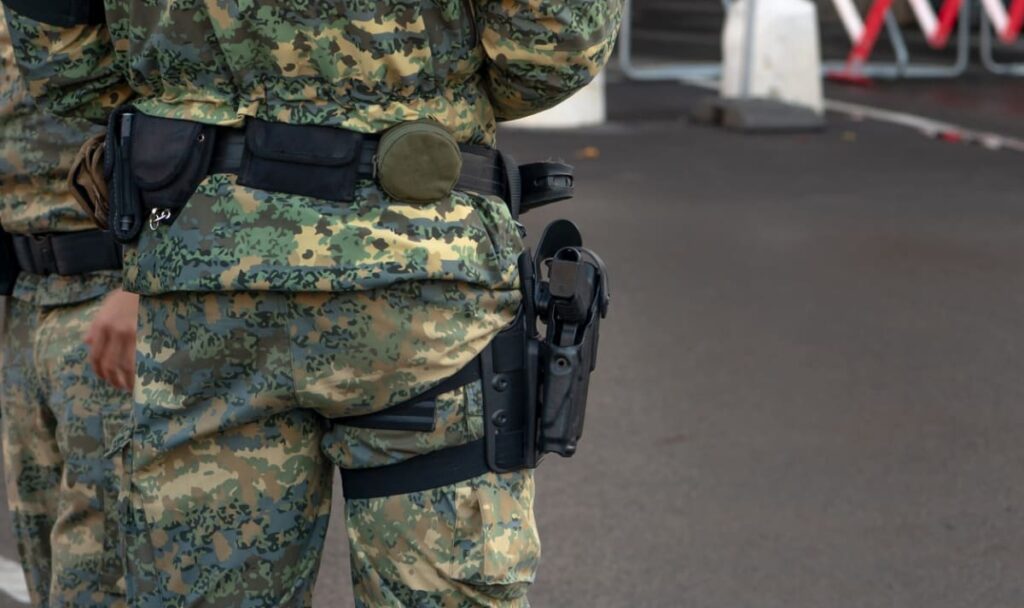 Grundwehrdienst länger? Entscheidung soll bis Ende Juli fallen