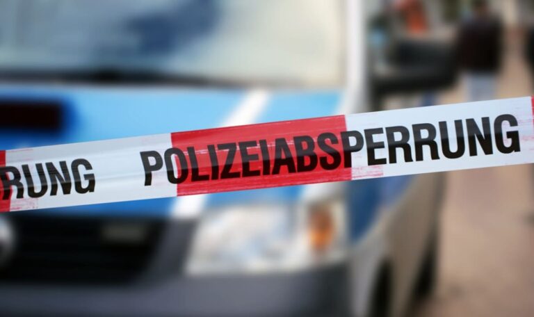 Tödlicher Axt-Angriff: Zwei Kinder waren in der Wohnung