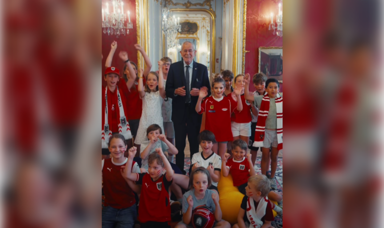 Historisches WM-Spiel: VdB richtet ungewöhnlichen Appell an alle Eltern