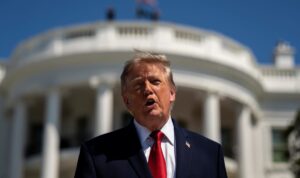 Medienkrieg: Nachrichtensender ziehen gegen Trump vor Gericht