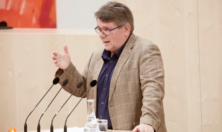 Spritpreisbremse weg: ÖGB-Chef stellt klare Forderung an Politik