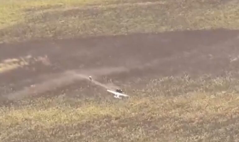 Betrunkener stiehlt Flieger und fliegt in Sperrzone von Atomkraftwerk (VIDEO)