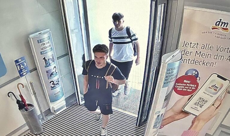 Mädchen mit Messer bedroht und verfolgt – Polizei sucht diese Männer