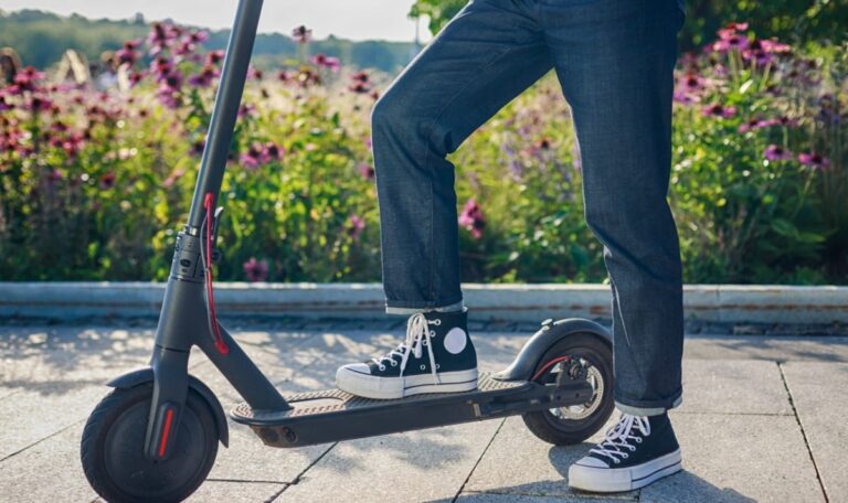 E-Scooter-Wahnsinn in Wien: Polizei misst bis zu 129 km/h