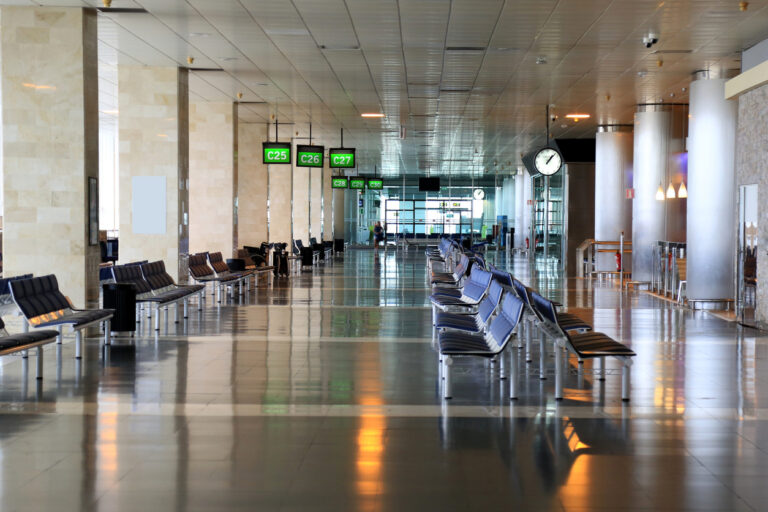 Malaria am Flughafen: Zwei Mitarbeiter gestorben