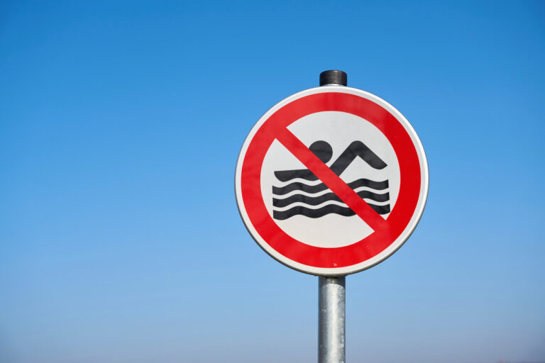 Giftige Mikroalge an Italiens Küsten: Urlauber gewarnt