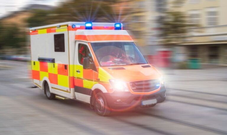 Mit 15 am Steuer: Unfall endet für zwei Jugendliche tödlich
