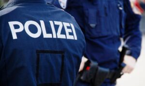 Messerattacke in Wien-Favoriten: Täter weiter auf der Flucht