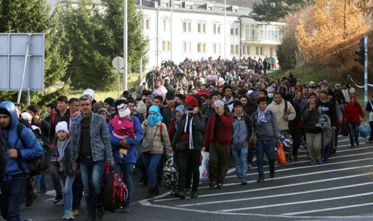 6.000 junge Geflüchtete: Jeder Zweite schafft danach den Sprung in den Job