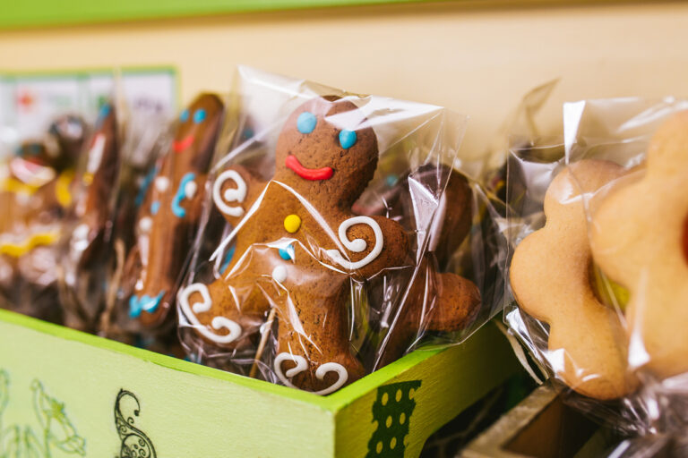 40 Grad draußen, Advent drinnen: Wiener Shop trotzt Hitzewelle und verkauft Lebkuchen