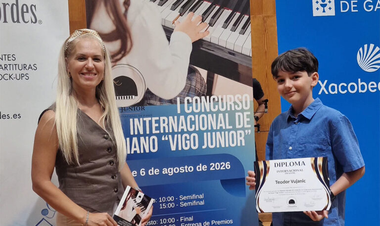 Serbisches Wunderkind (10) gewinnt in Spanien – Weltstar lobt ihn
