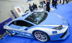 343 km/h im Staatsdienst: Italiens Polizei bekommt neuen Lambo