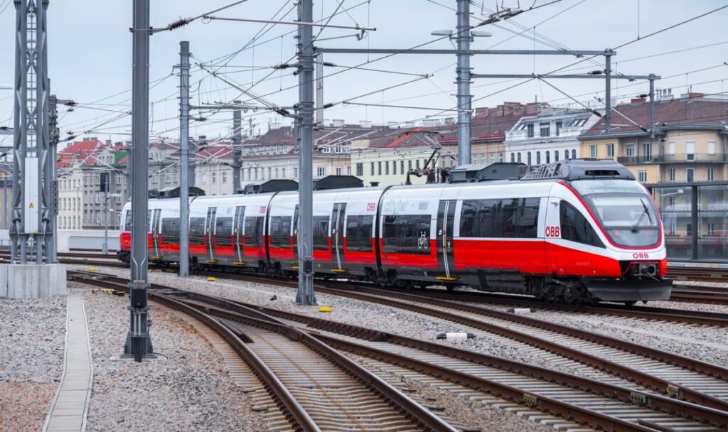 Drohung legt Bahnverkehr lahm: Züge nach Wien stehen still