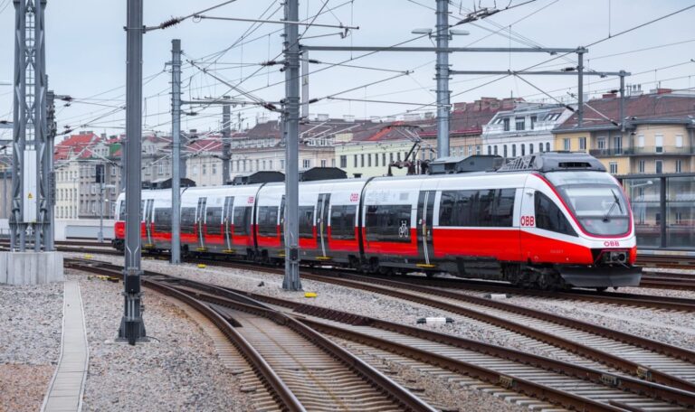 Drohung legt Bahnverkehr lahm: Züge nach Wien stehen still