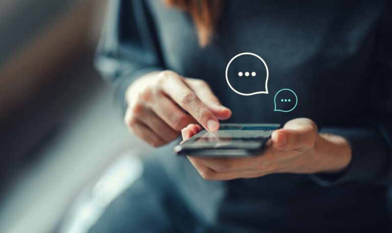 Ein Scan reicht: Betrüger verschaffen sich Zugriff auf WhatsApp
