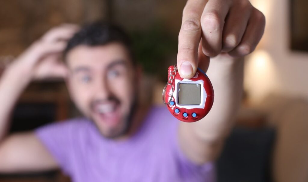 Das Tamagotchi ist zurück – diesmal mit KI