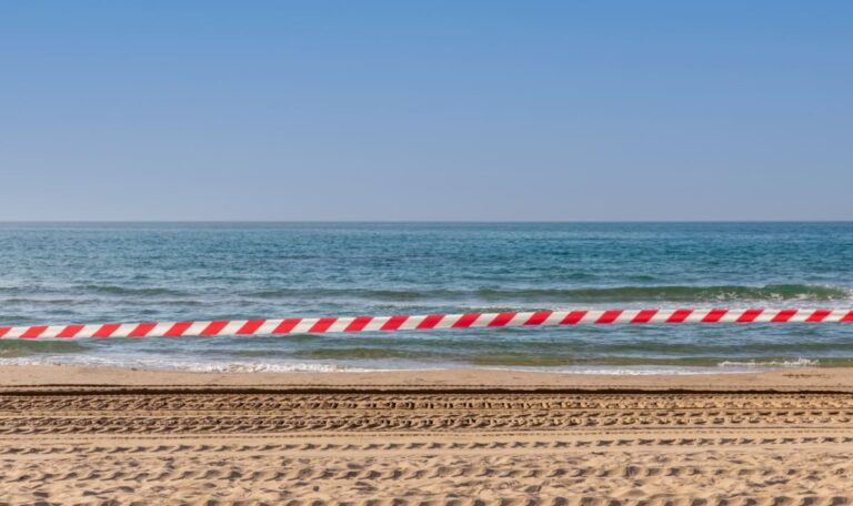 E. coli-Bakterien im Wasser: Beliebter Strand in Dalmatien gesperrt
