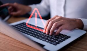Booking.com-Kunden im Visier: Diese Nachricht kann teuer werden