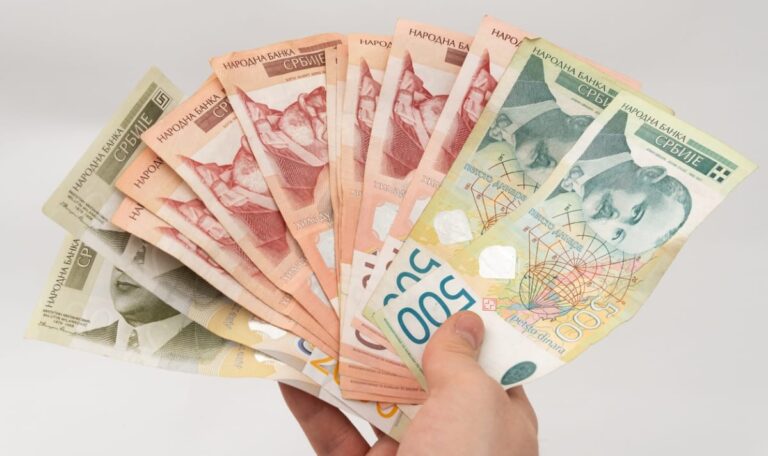 Serbien zahlt im September Geld aus: Wer wie viel bekommt
