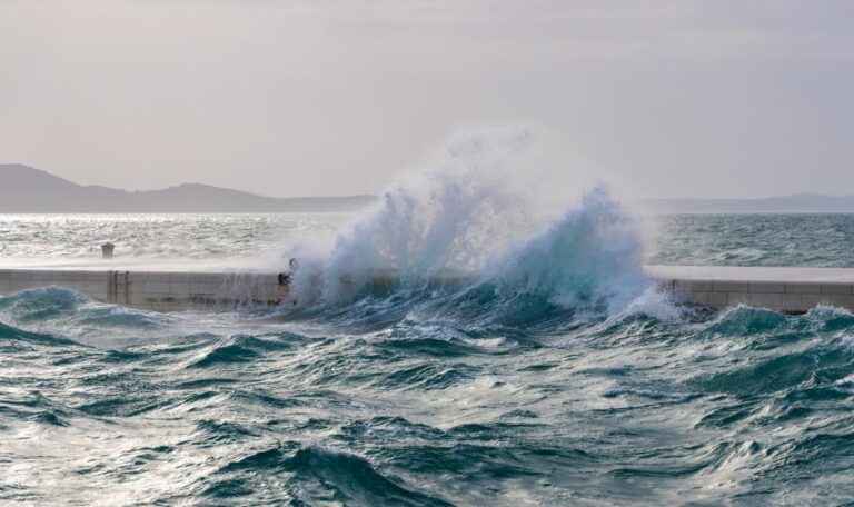 Sonne, Sturm und Schauer: Bora-Warnung für Kroatien