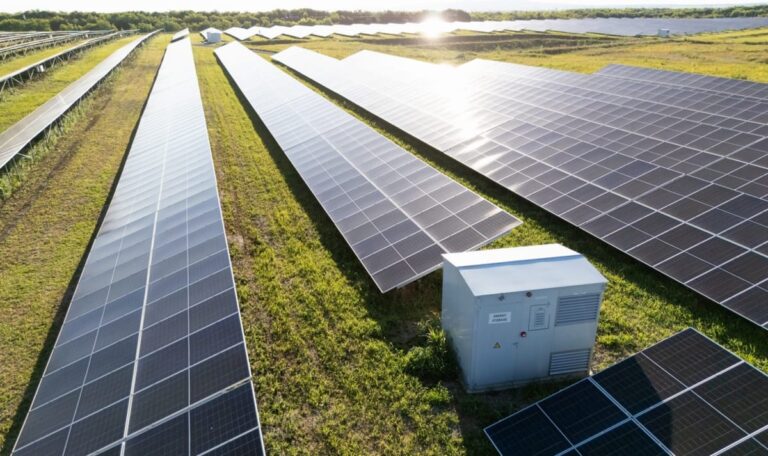 Bosnien setzt auf Solar: Türkisches Unternehmen baut zwei neue Kraftwerke