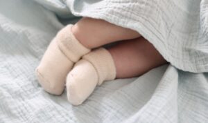 Nach Abtreibung ihres Babys: OGH spricht Frau 7.669 Euro Wochengeld zu