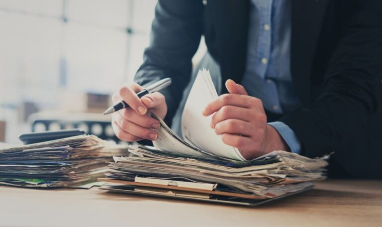 83 Prozent der Firmen sehen Bürokratie als Investitionshindernis
