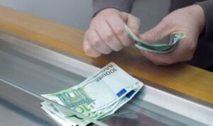 Bargeld-Bremse aus Brüssel: Diese Zahlungen sind bald tabu
