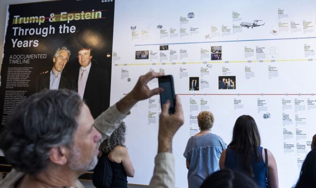 Epstein-Akte: Demokraten wollen Trump vor den Strafermittler bringen