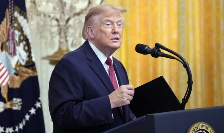 Trump lobt Serbien: „Wir haben ausgezeichnete Beziehungen“