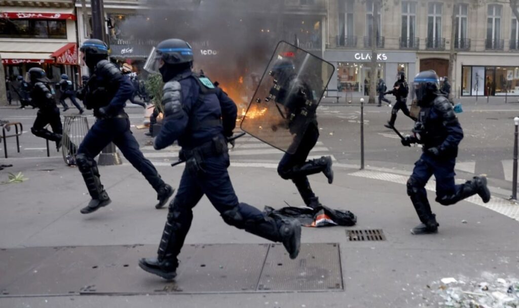 70.000 Polizisten: Paris rüstet sich für neue Massenproteste