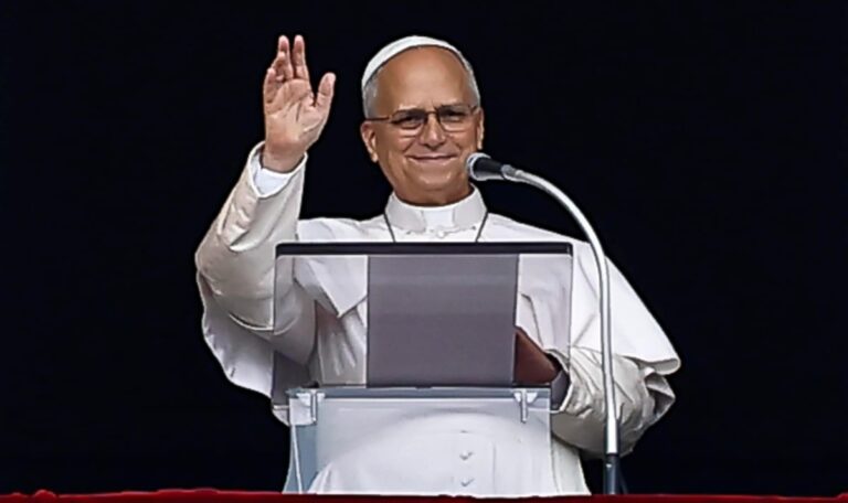 Nach Lungenkrebs-OP: Papst Leo XIV. meldet sich zurück