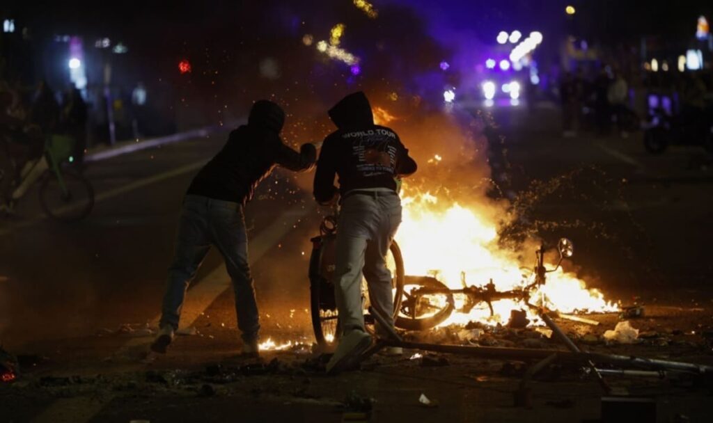 Gewalt, Plünderungen: Rund 100 Festnahmen nach Protesten in Barcelona