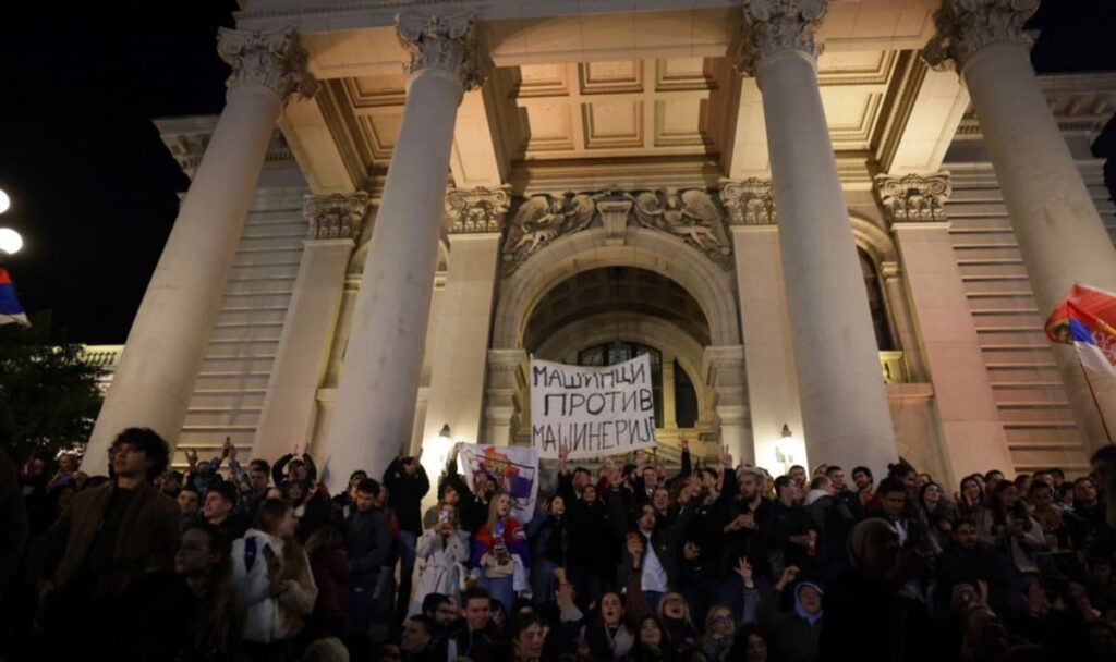 Nach Vučićs Niederlage: Wer hat jetzt in Serbien das Sagen?