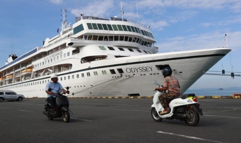 Traum von jahrelanger Kreuzfahrt geplatzt – Passagiere mussten Schiff verlassen