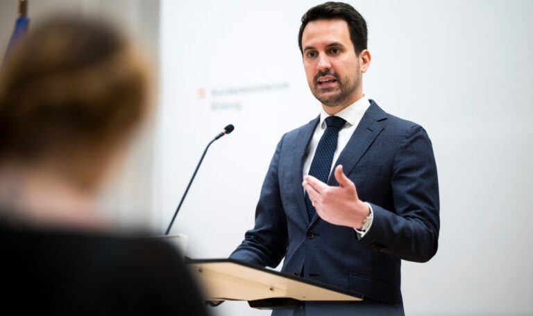 Lehrer verlieren Veto-Recht: Wiederkehrs umstrittener Schulplan