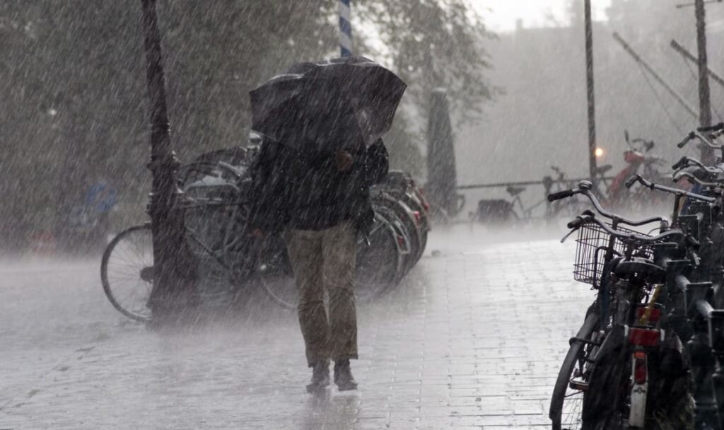 Kaltfront trifft Österreich: Wetter-Warnungen für sieben Bundesländer