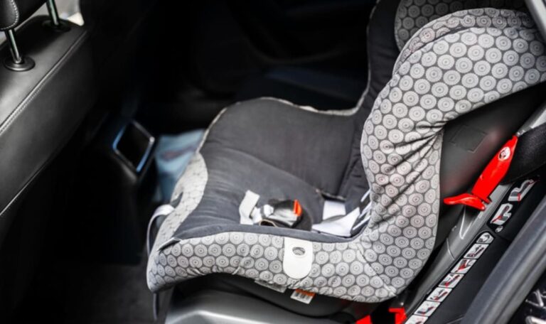 Großer ÖAMTC-Stopp: Diese Kindersitze können Leben gefährden