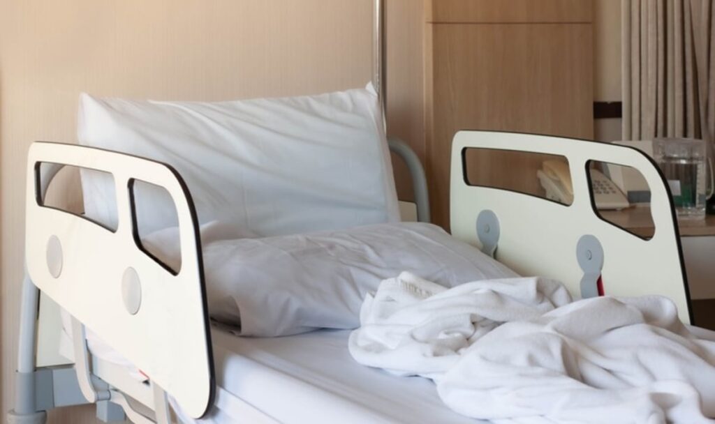 Leeres Bett in der Klinik: 13-Jähriger löst Großfahndung in Wien aus