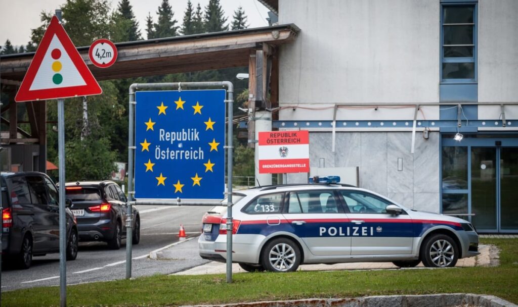 Flucht an der Grenze: Kroate rast Richtung Slowenien davon
