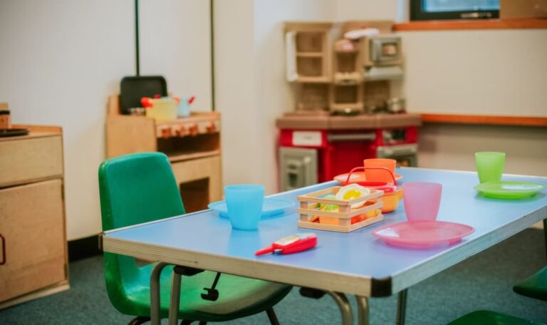 Überfüllte Krisenzentren: ÖVP übt scharfe Kritik an Wiens Kinder- und Jugendhilfe